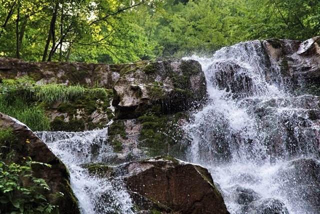 le cascate del torrente Arroscia in estate
